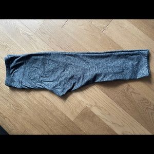 Old navy maternity yoga pants